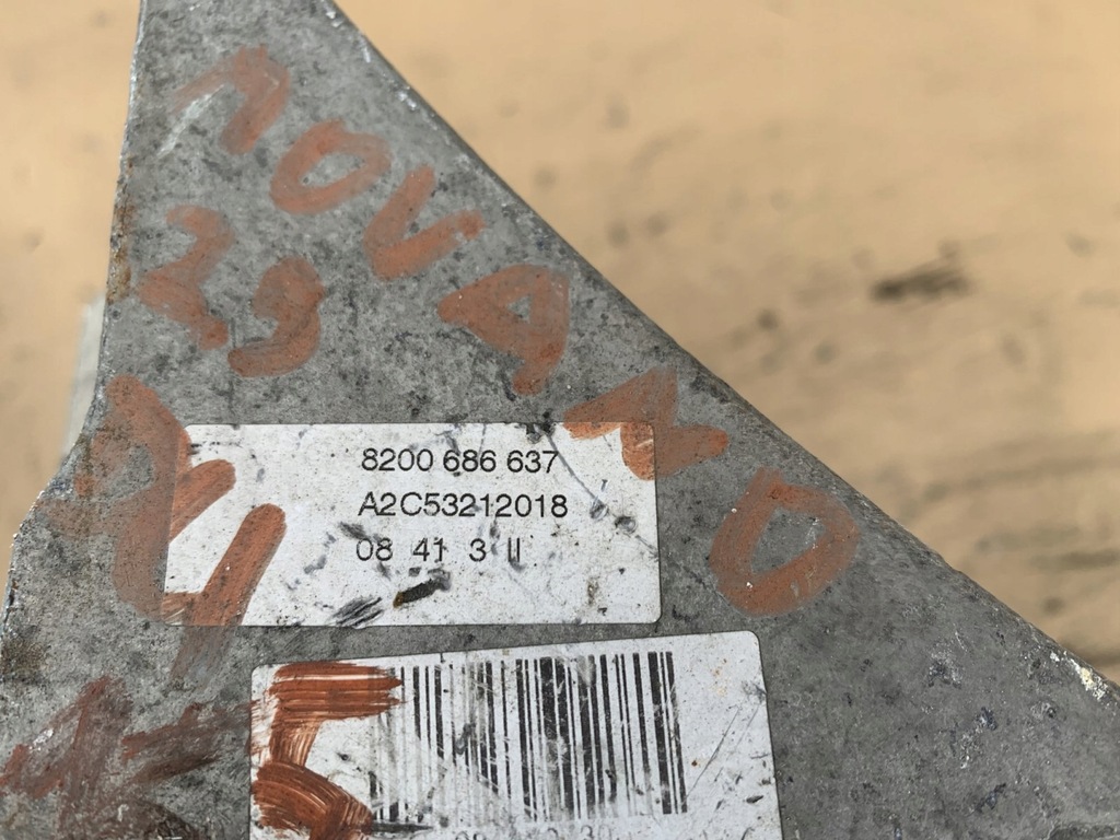 фото №5, Кронштейн кронштейн egr master ii 2.5 dci 8200686637