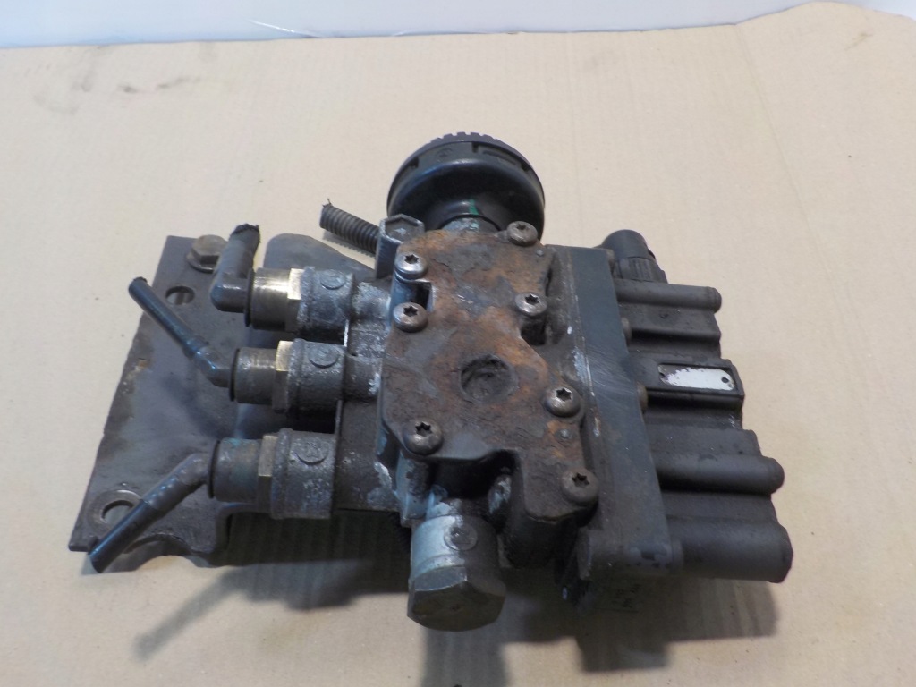 фото №1, Клапан подушек volvo fl