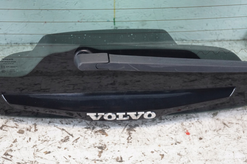 фото №9, Скло кришка багажника багажника задня volvo c30 спойлер