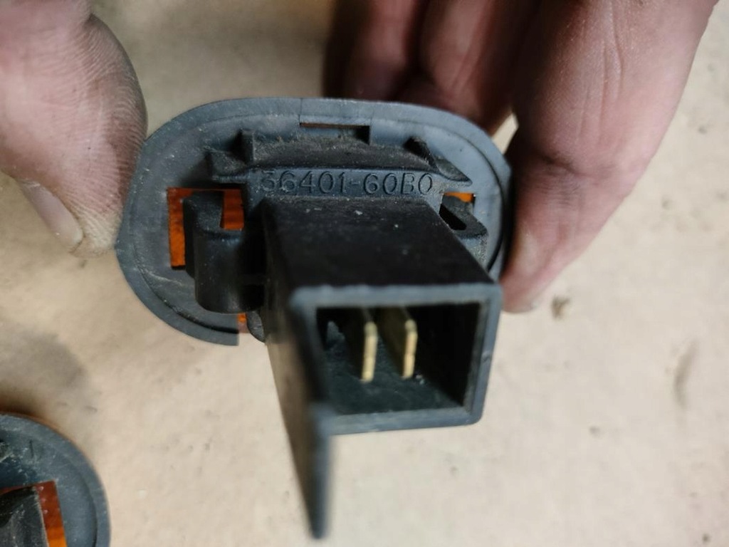 фото №5, Поворотник suzuki swift ii оригінальний номер