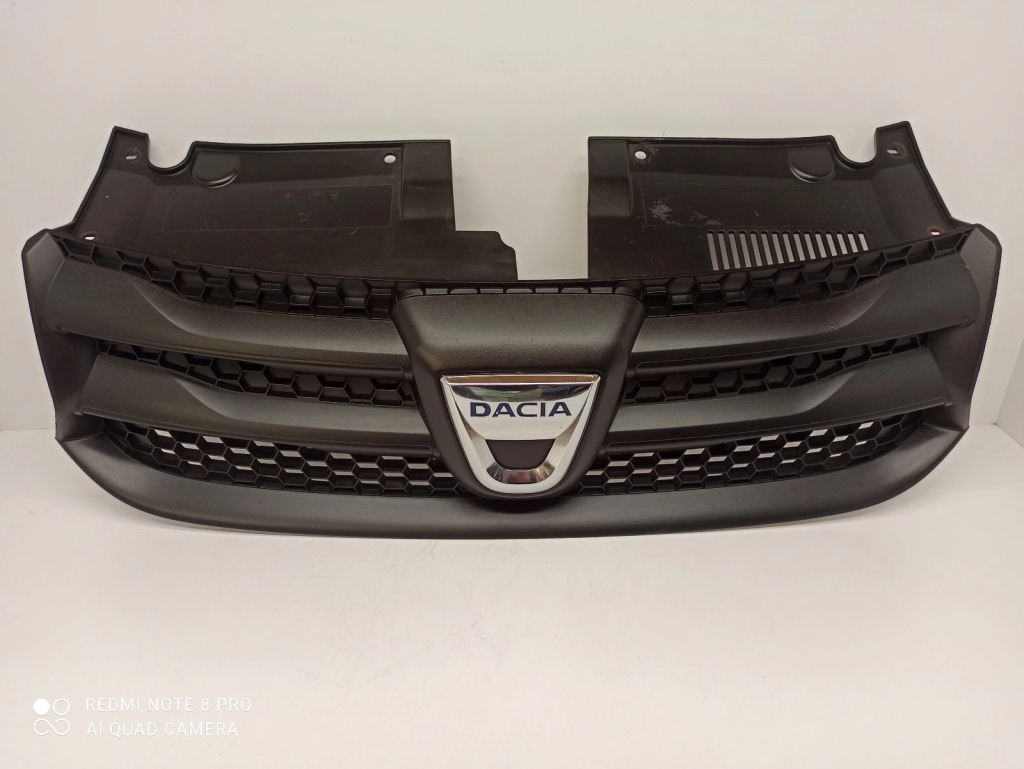 фото №2, Dacia оригінальний номер 62 31 039 71r решітка радіатора