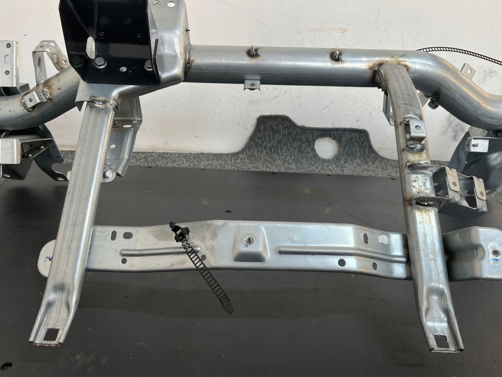 Купить Iveco daily vi рестайлинг  2.3 hpi автоматическая коробка передач 2021r каркас балка панели приборной панели