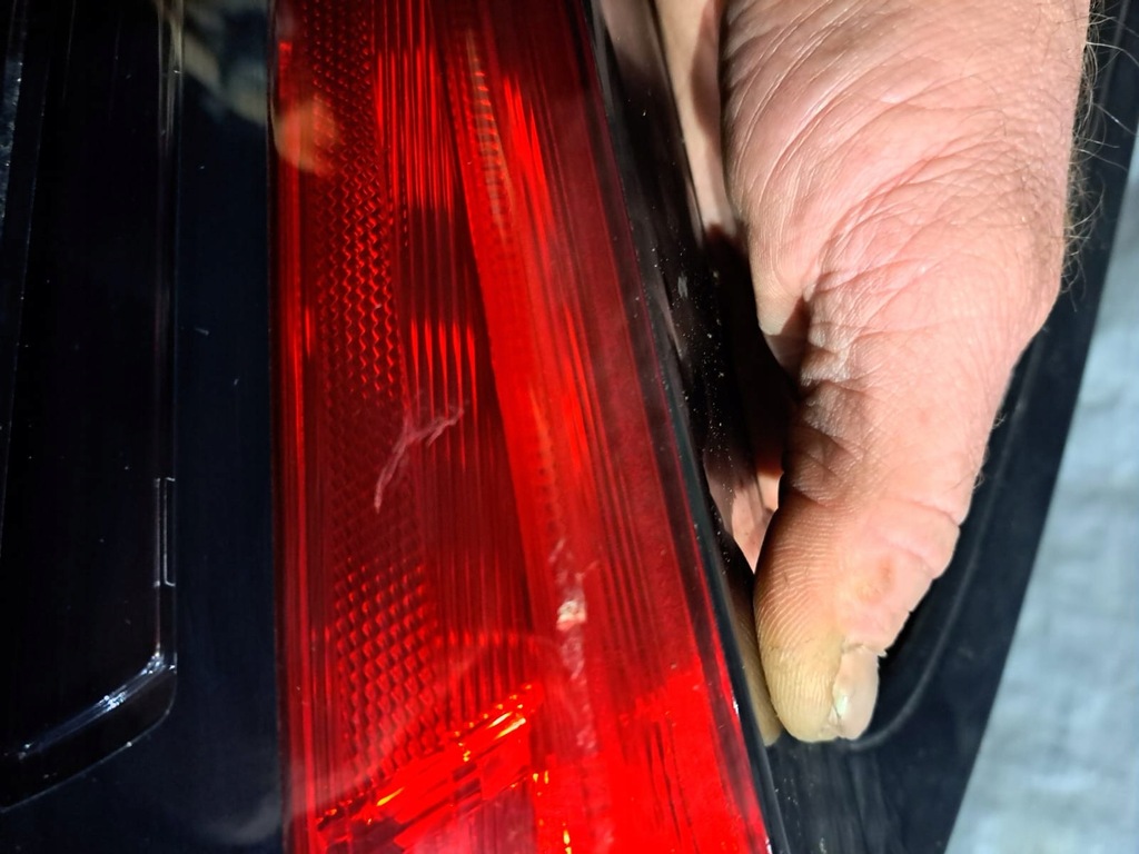 фото №10, Лампа задня nissan leaf