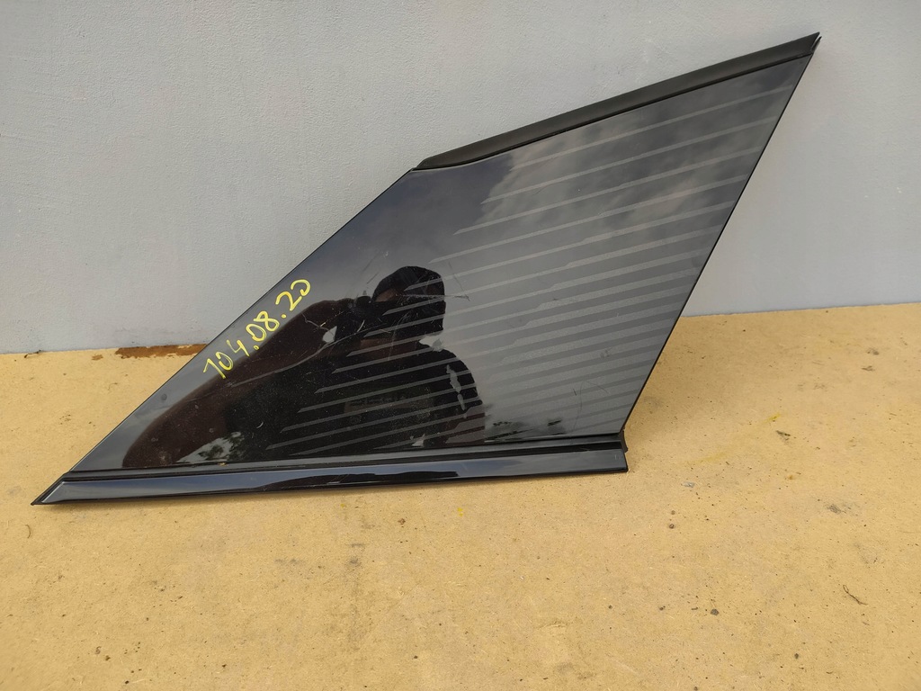 фото №1, Стекло кузовная правая peugeot 2008 ii