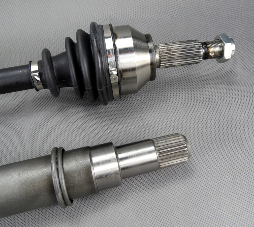 фото №4, Привідний вал ford mondeo mk3 2000-2007 комплектна з вал / права