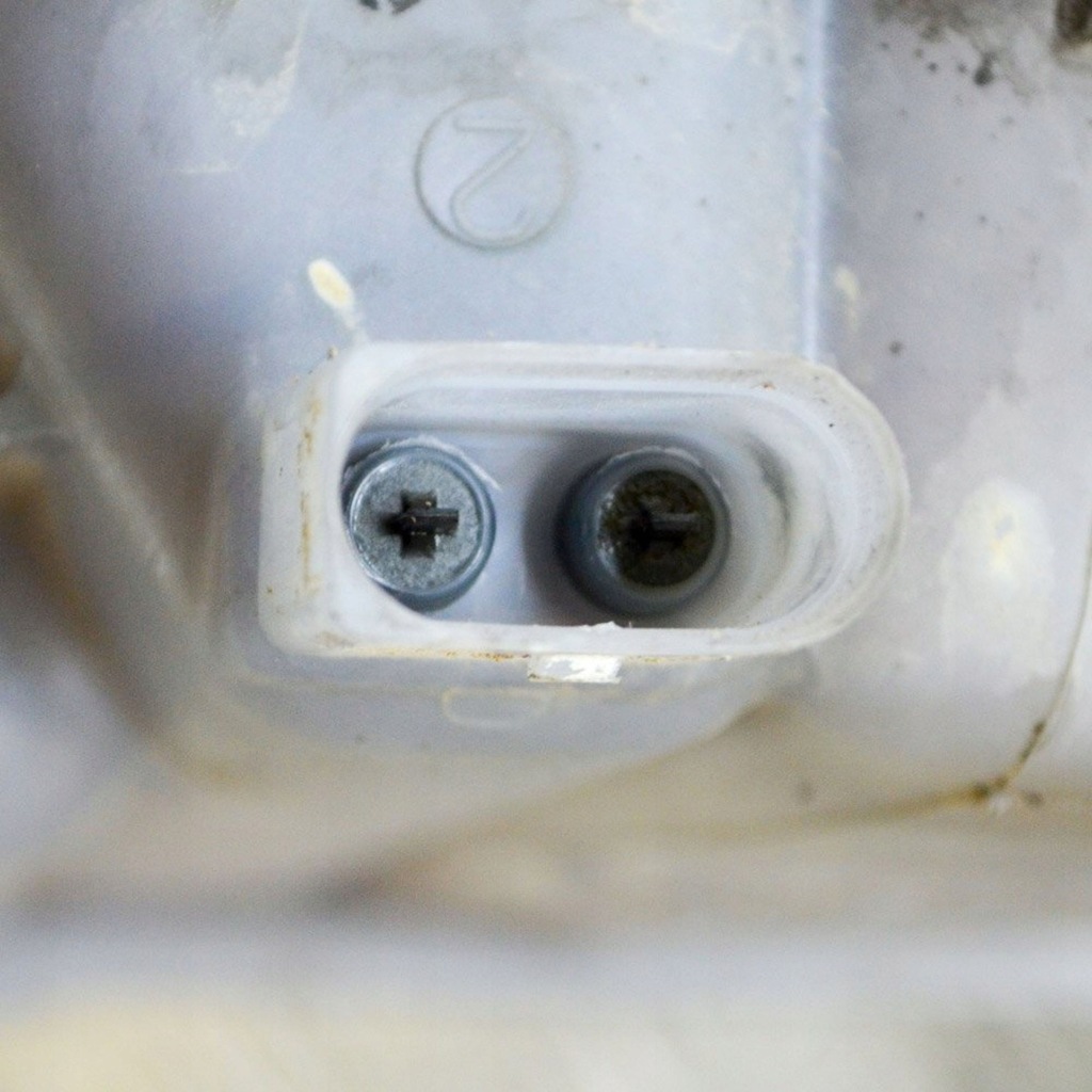 фото №5, Audi q5 sq5 2011 бак расширительный охлаждающая жидкость