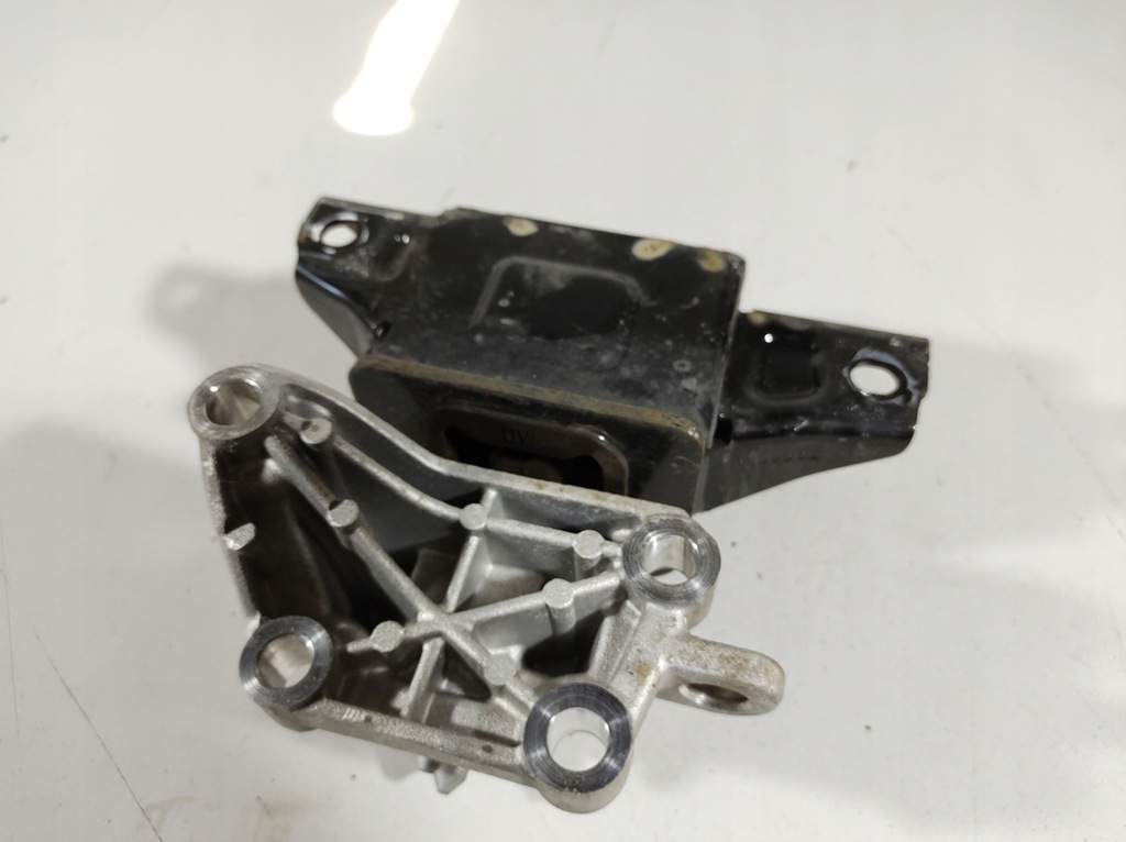 фото №8, Hyundai ioniq 17r- кронштейн подушка коробки передач