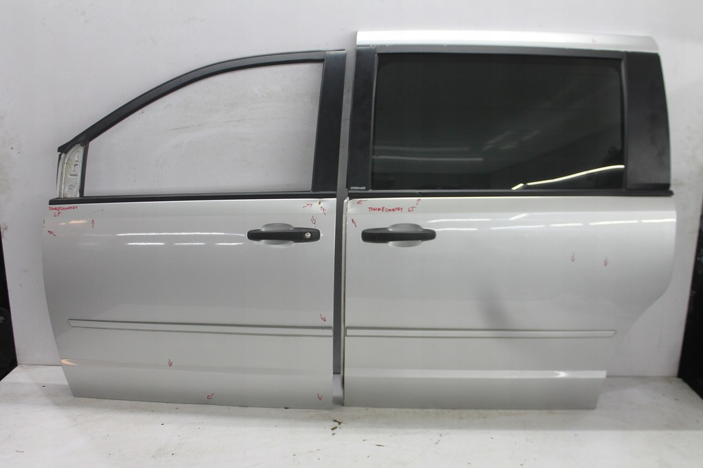 фото №9, Дверь левый перед voyager town country 07-16