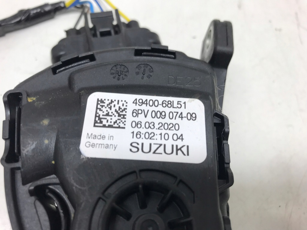 фото №8, Педаль газа потенциометр 49400-68l51 suzuki sx4 s-cross lift