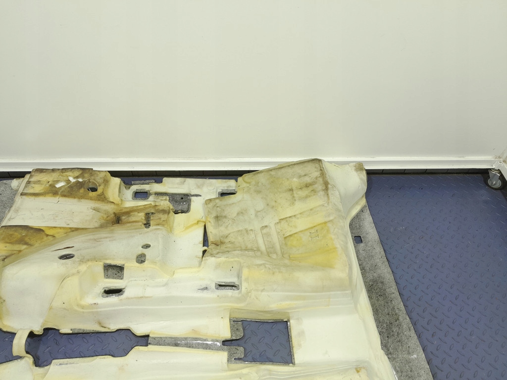 фото №9, Skoda octavia iv kombi обшивка килимок підлога