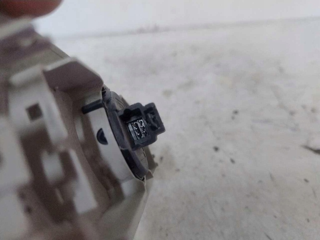 фото №4, Переключатель люк renault megane iii