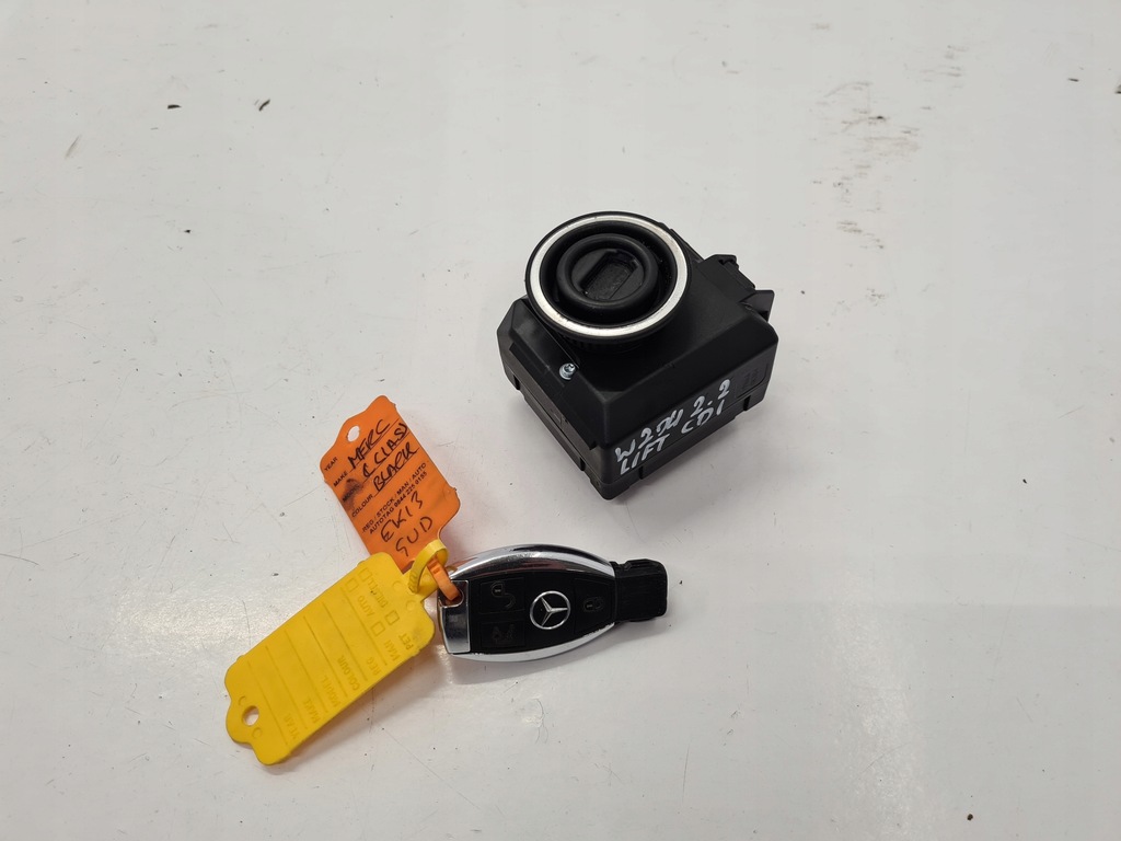 фото №1, Mercedes w204 lift 2.2cdi замок зажигания ключ a2079057101