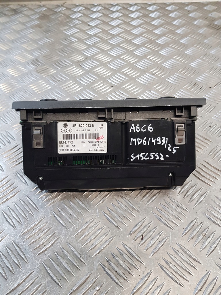 фото №8, Панель обдув кондиціонера 4f1820043n audi a6 c6 05r-