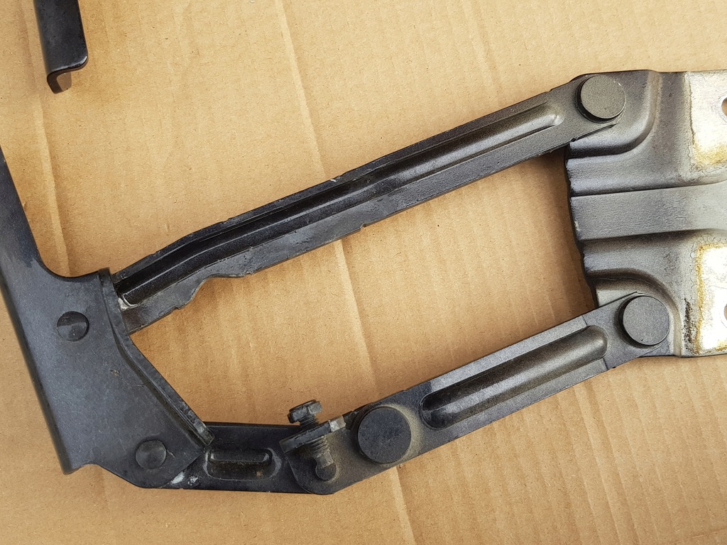 фото №12, Комплект петли - капот перед / vw touran i - caddy iii / 2003-2015 - lc9z