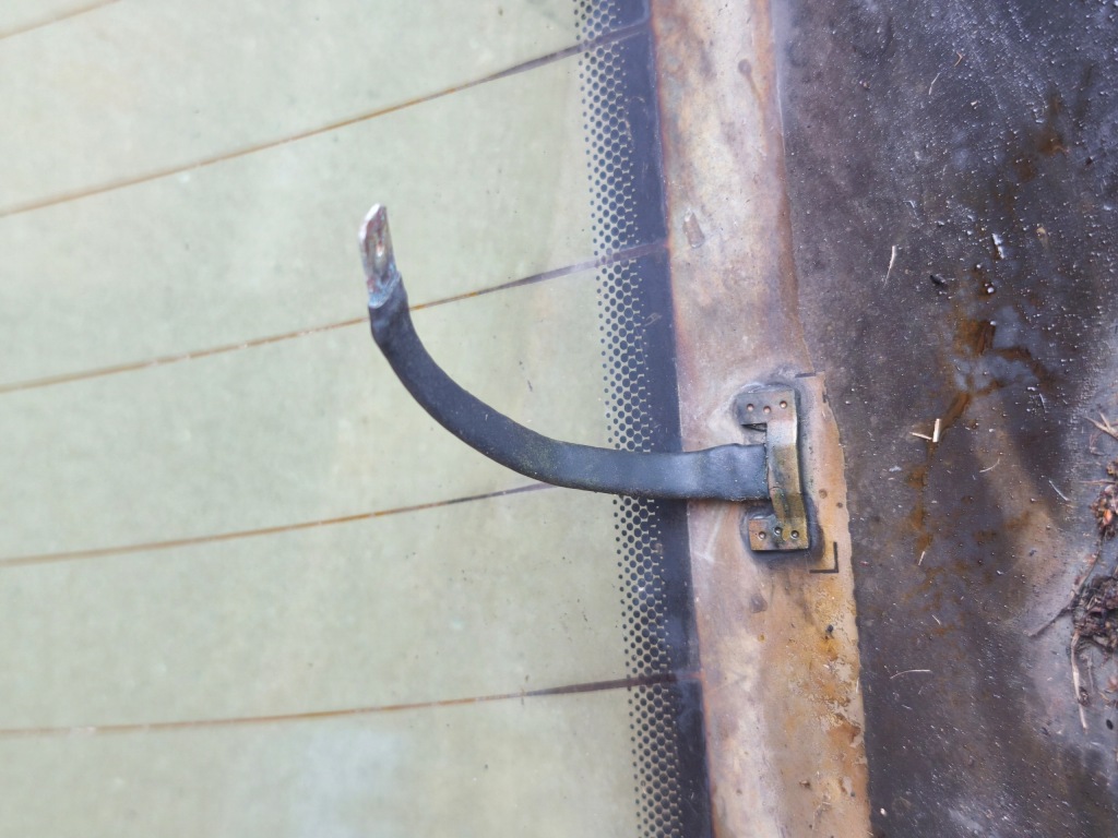 Ford mondeo mk4 2.0 tdci рестайлінг  скло задній кришки багажника hb хетчбек задня Ціна