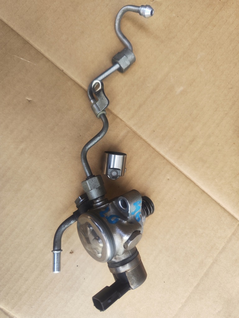 фото №1, Насос впрыскная 2.0 b mazda 6 gj pe01203f0d