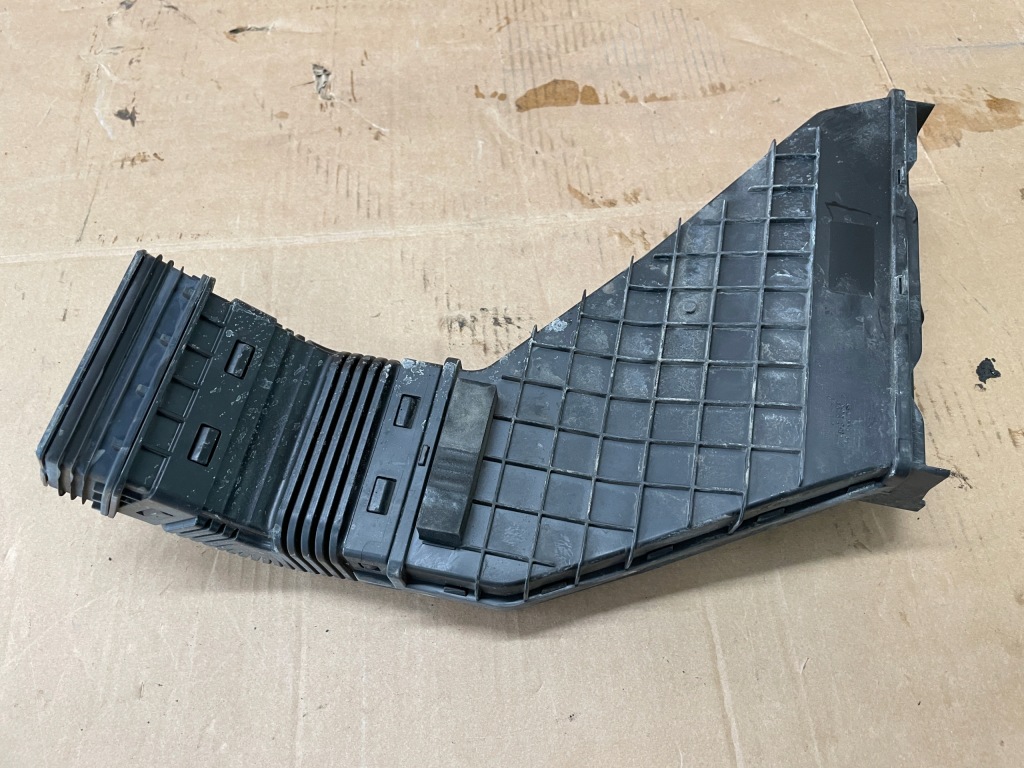 фото №2, Kia sportage iv lift воздухозаборник труба воздуха 28210-d3300