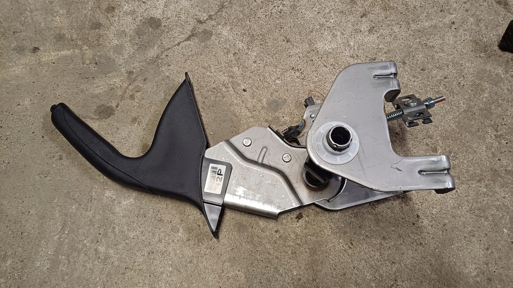 фото №1, Hyundai ix35 важіль гальма ручного