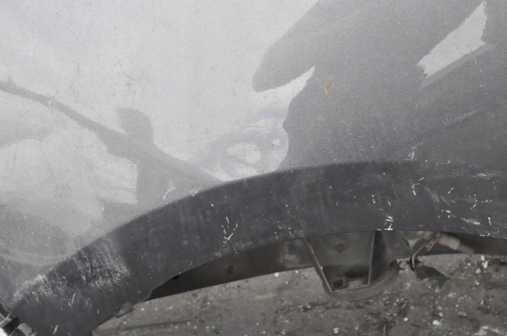 фото №7, Fiesta mk8 чверть крила правий задня задній 3d