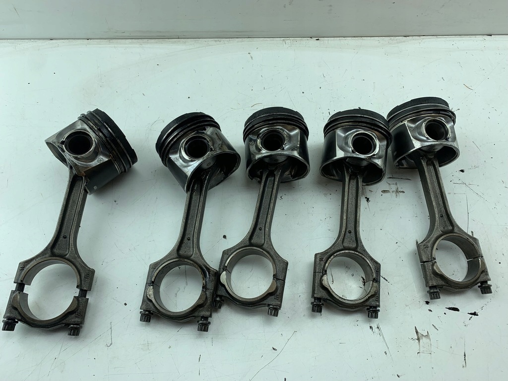 фото №8, Volvo c30 v50 2.0 d поршень шатун d3 d5204t