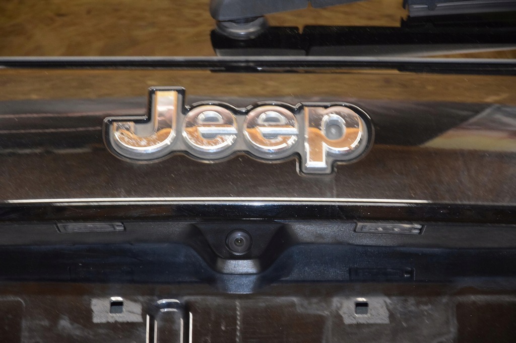 фото №13, Крышка багажника задняя багажника камера лампа jeep grand cherokee wk2 iv overland 14-