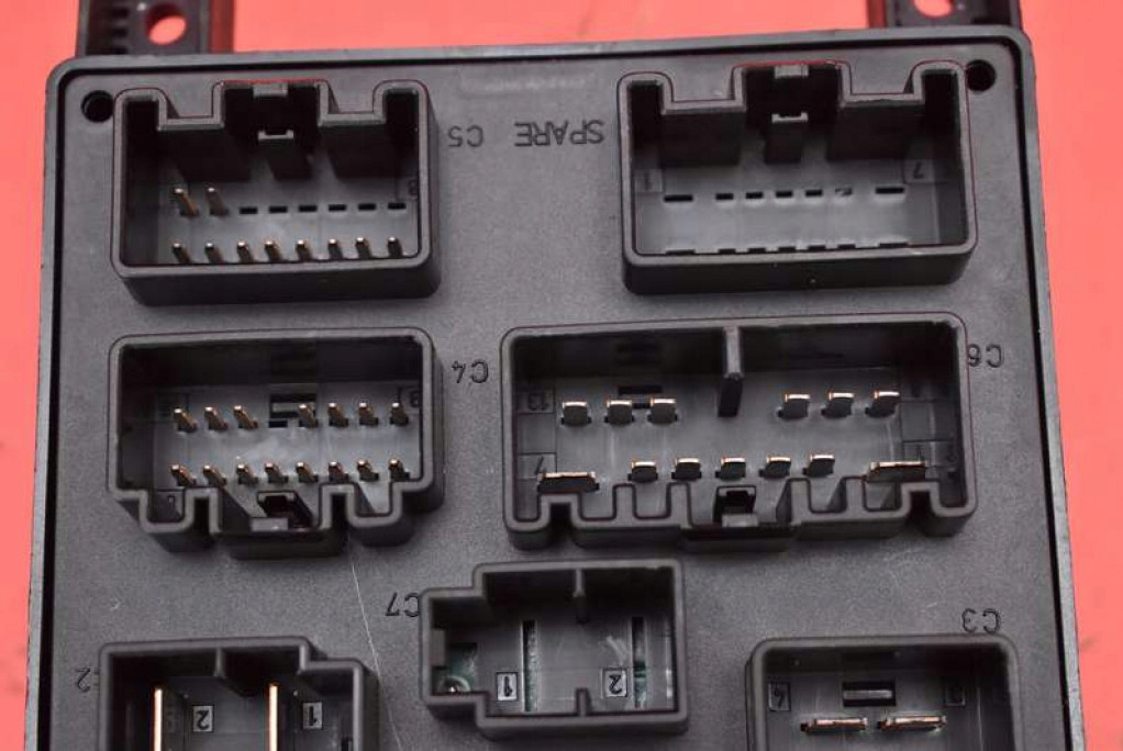 фото №9, Коробка запобіжників 30728008 volvo xc90 1 i 2.9 t6 272 km 02-06