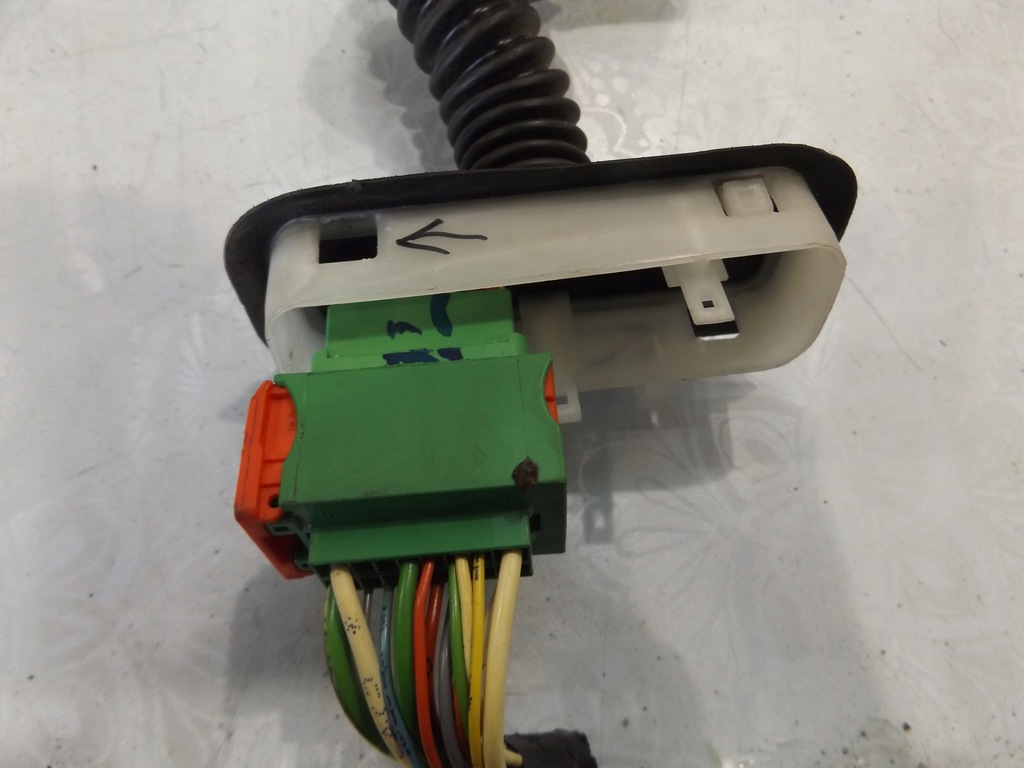 фото №3, C3 picasso жгут дверь левый перед 9673109380