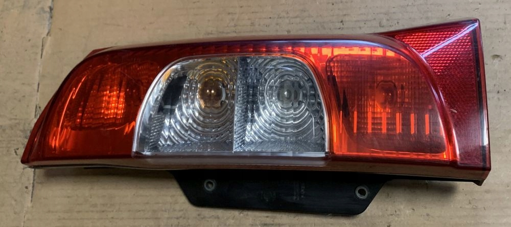 фото №1, Лампа правая задняя задняя citroen nemo 01338249080e