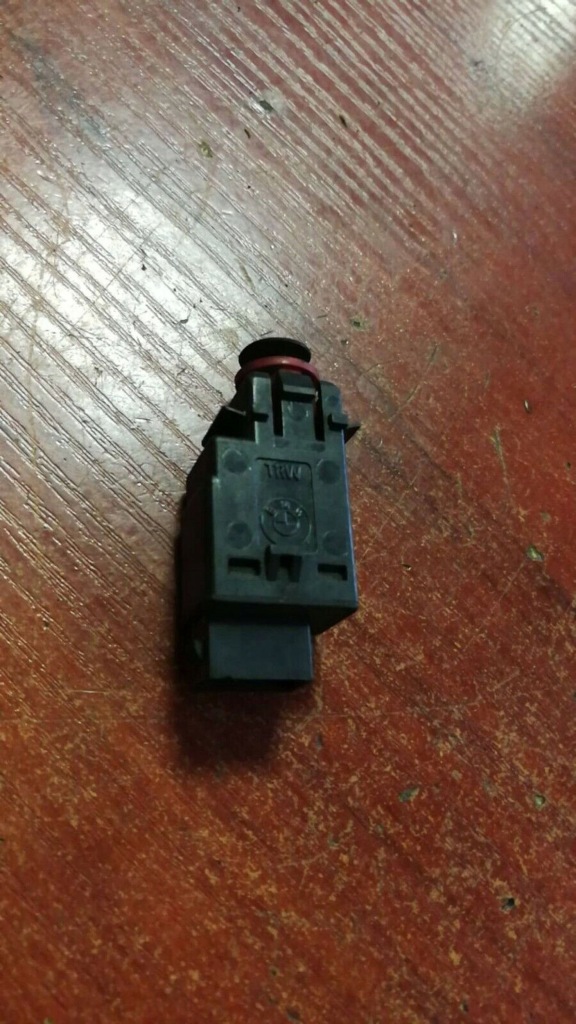 Купити Датчик педалі гальма bmw 3 e36 1378208