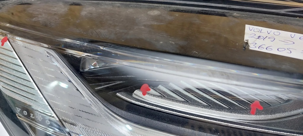 фото №15, Volvo v60 2020 лампы передние