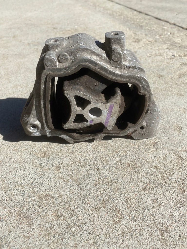 фото №3, Range rover evoque 2.2d кронштейн подушка двигателя usa