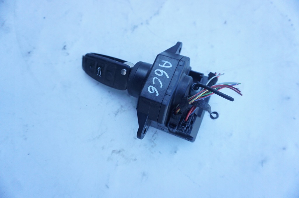 фото №1, Замок зажигания 4f0909131e audi