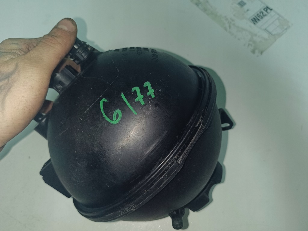 Бачок розширювальний bmw x3 x4 f25 f26 повний оригінальний номер 8616418 Оригінал