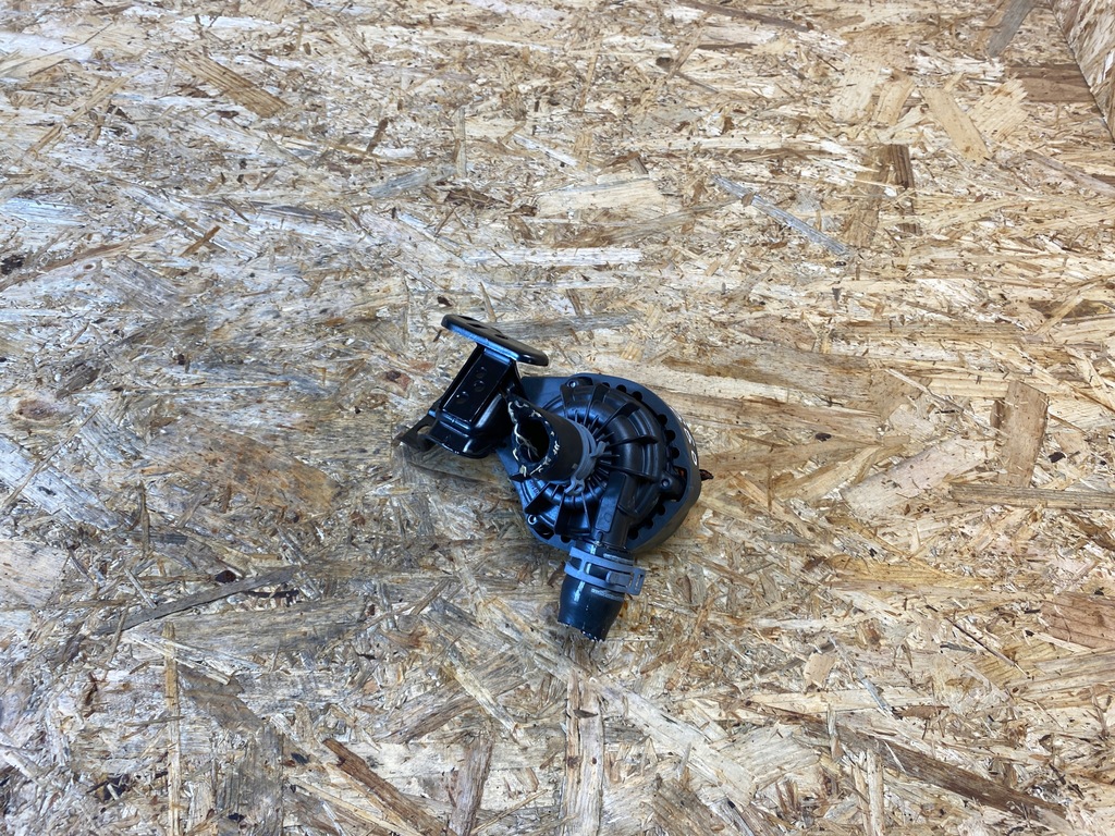 фото №8, Дополнительная насос wody vw id3 id4 id.3 id.4 cupra born 1ea965567k