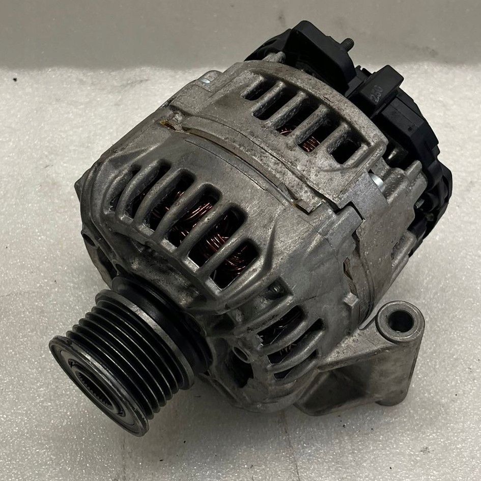 Купити Генератор opel оригінальний номер 93169024