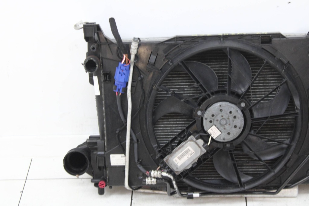 Радіатор комплект радіатор вентилятор mercedes w169 w245 2.0 d автоматична коробка передач Зі Шроту