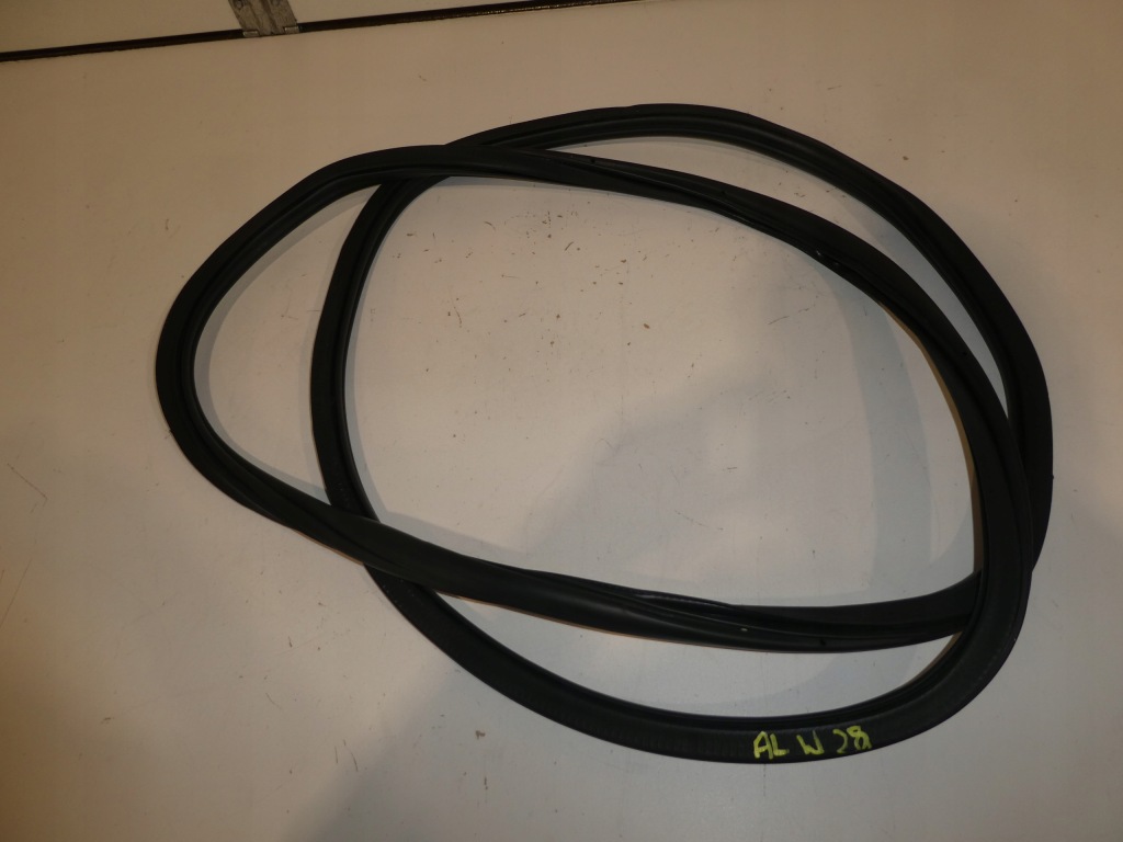 фото №1, Vw caddy v 5 прокладка дверь 2k7837911a перед