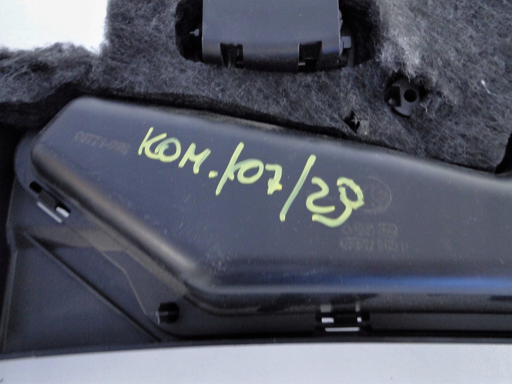 фото №8, Mercedes c 205 coupe защита ниша na ноги консоль