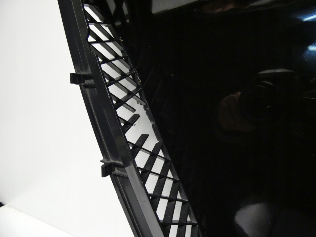 фото №3, Audi r8 spyder 427853190a захист впуск повітря крила