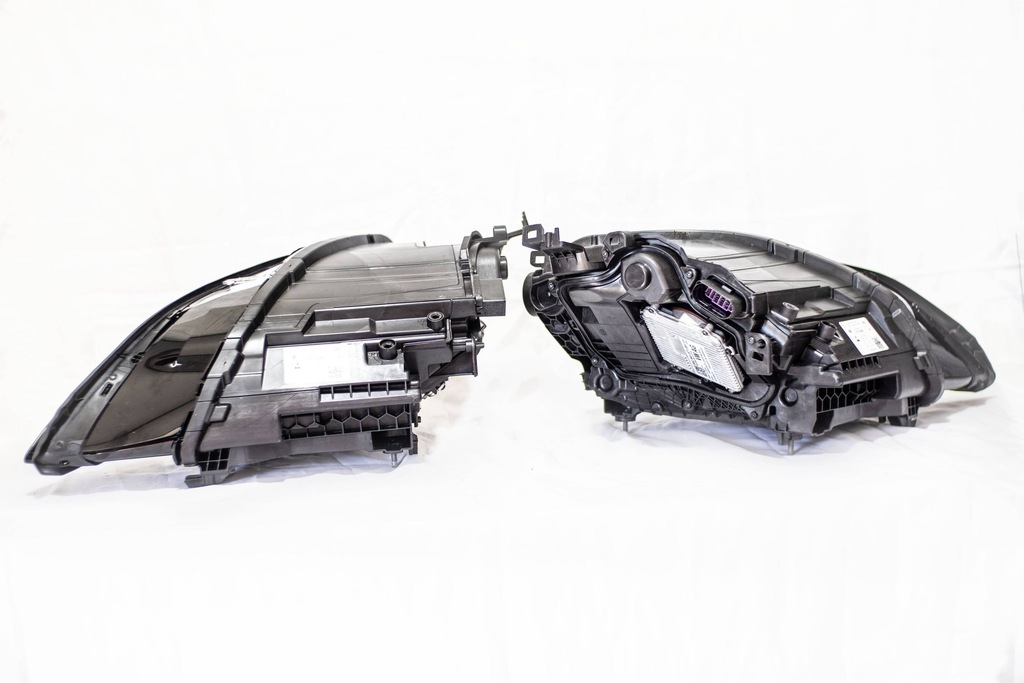 фото №8, Porsche taycan 9j1 2020 комплект лампы передние / комплект