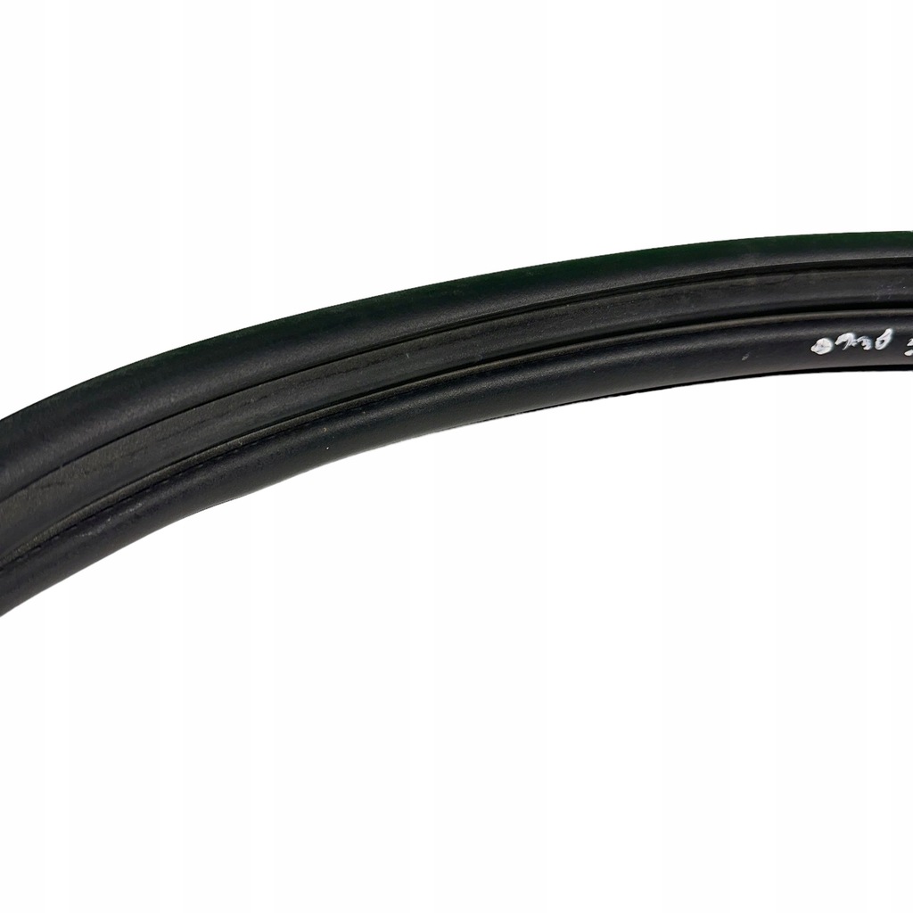 фото №5, Ford escape iv 2021 прокладка задний крышки багажника