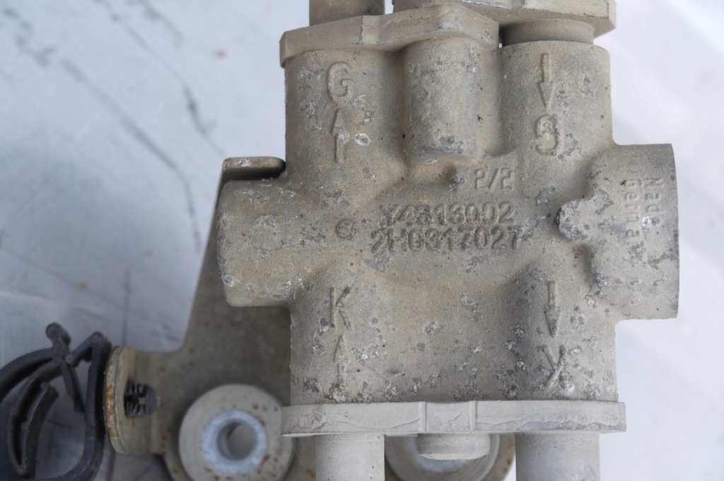 фото №6, Vw amarok 2h шланг масляний клапан 2h0317027