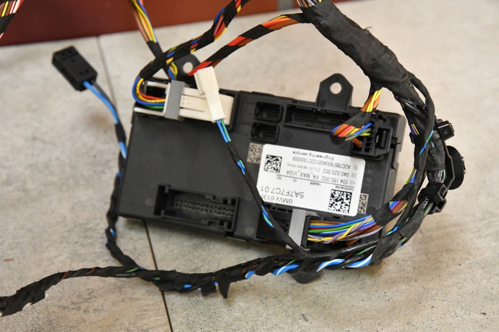 Замок дверь левый перед доводчик soft close электропроводка привод bmw 7 g70 i7 в Украине