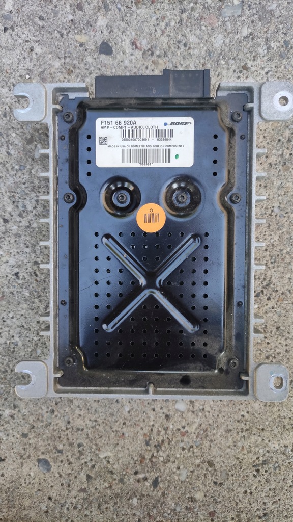 фото №1, Mazda rx-8 bose усилитель радио f15166920a