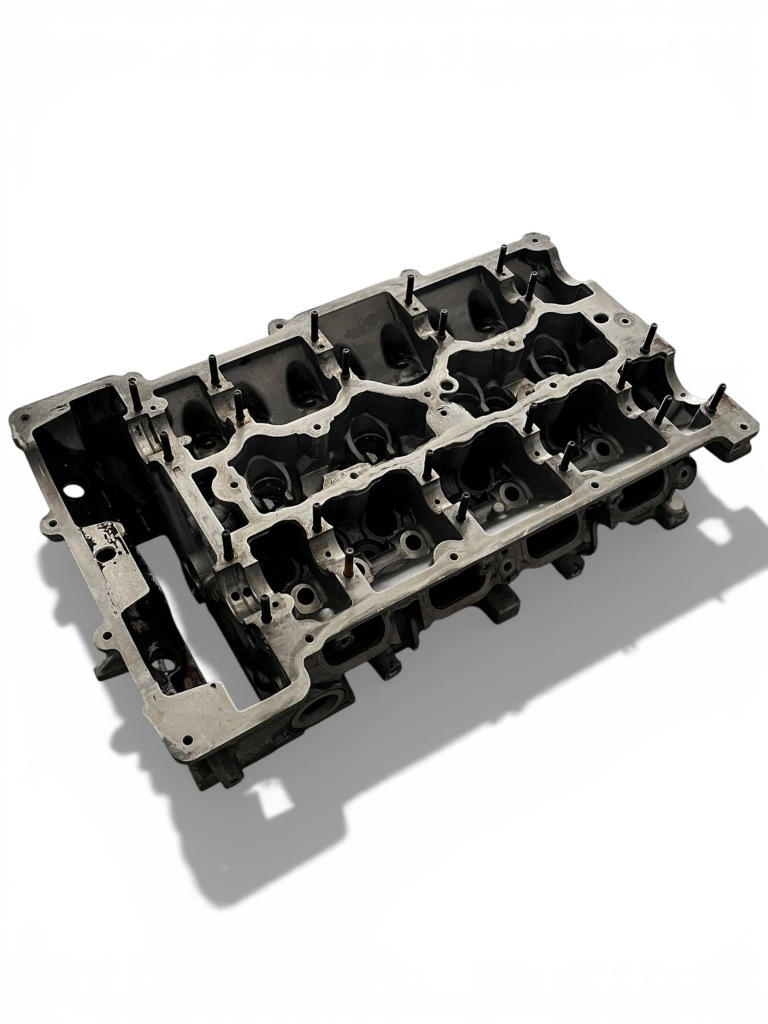 фото №1, Bmw 3 e90 e91 головка двигателя 7559172x