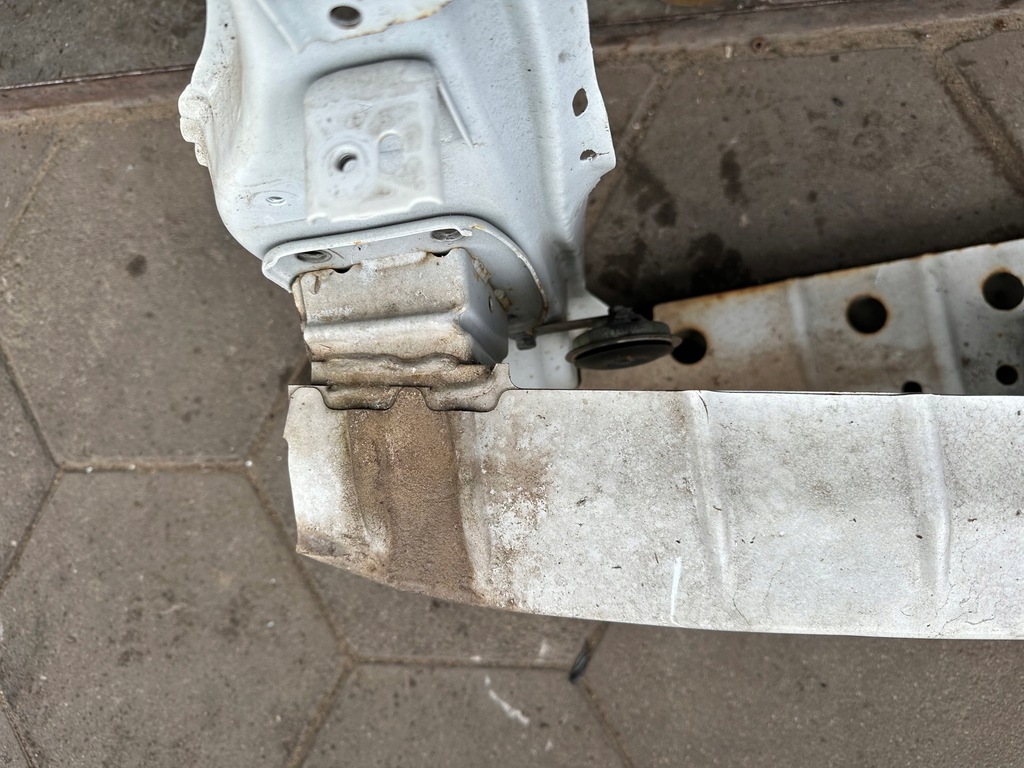 фото №10, Space star ii pas балка