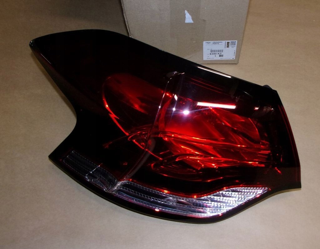 фото №1, Лампа задняя c ds4 левая 6350.kt