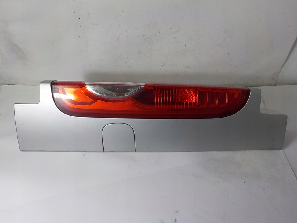 фото №1, Renault trafic ii vivaro lift лампа правая задняя задняя
