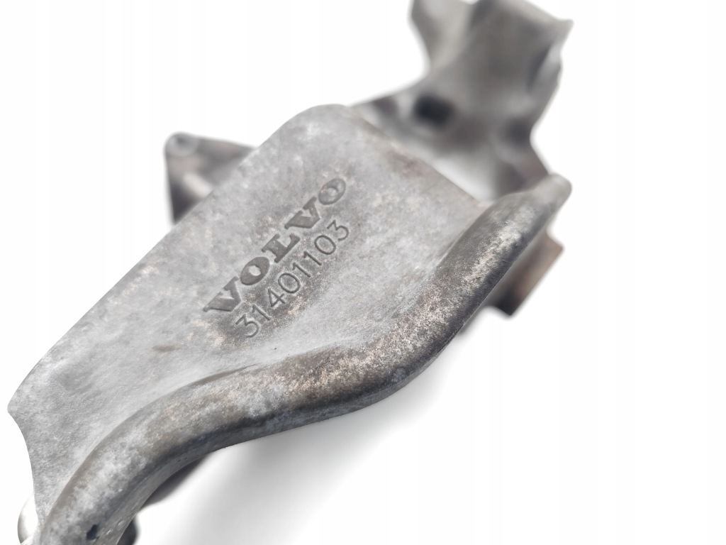 Volvo v40 кронштейн генератора d2 дизель 88kw 120 hp 31401103 2015 4/5dr с Разборки