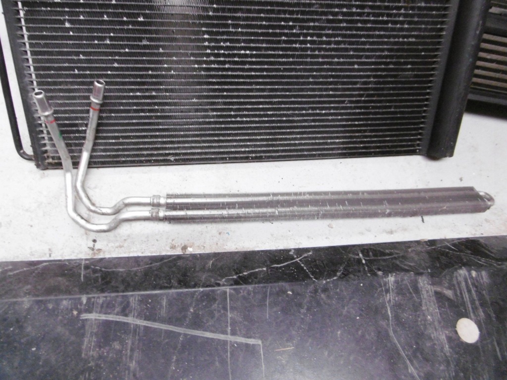 Купить Bmw 5 e60 e61 2006 радиатор усилителя оригинал